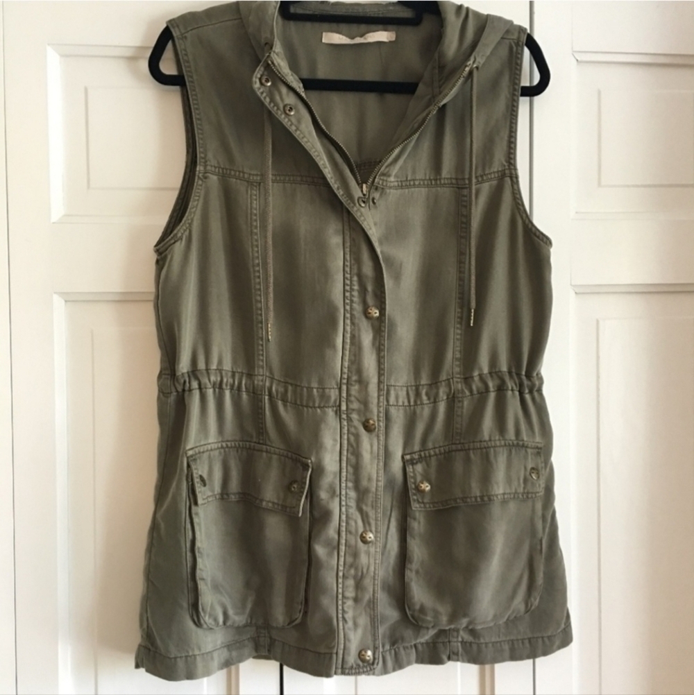 Max Jeans Olive Green Patch Pocket Vest w/ Hood Women's Medium M Tie Waist EUC